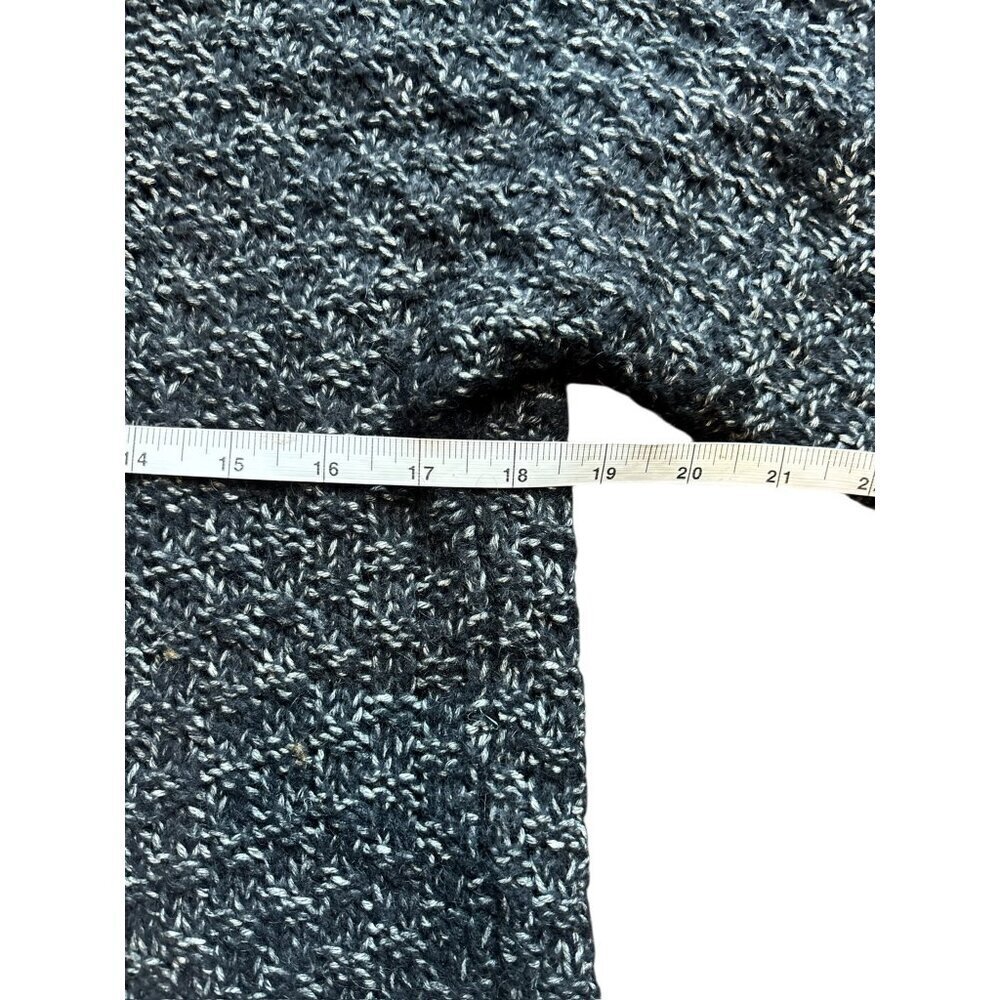 Victoria Secret Women's Black Speckled White Knitted Sweater - Picture 7 of 9